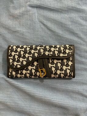 Classic Monogram Continental Wallet - Black & Cream